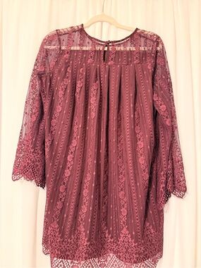 Women's Lace Tunic Top - Mauve